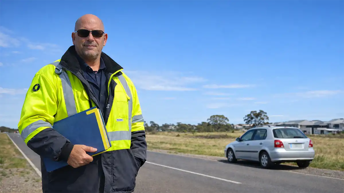 Tow truck pickup with a cash offer in Wyndham Vale